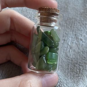 Higher quality jade chip bottle with note
